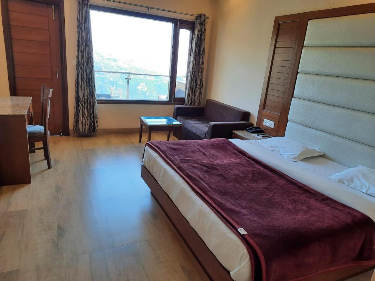 Basera Hotel ムスーリー エクステリア 写真