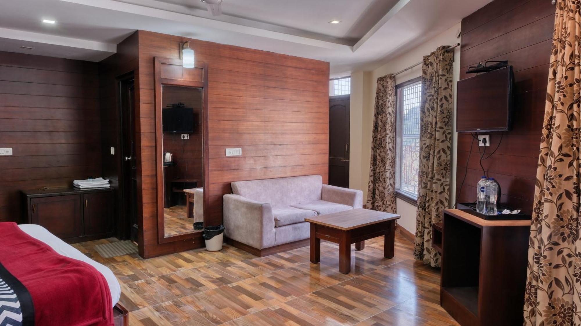 Basera Hotel ムスーリー エクステリア 写真
