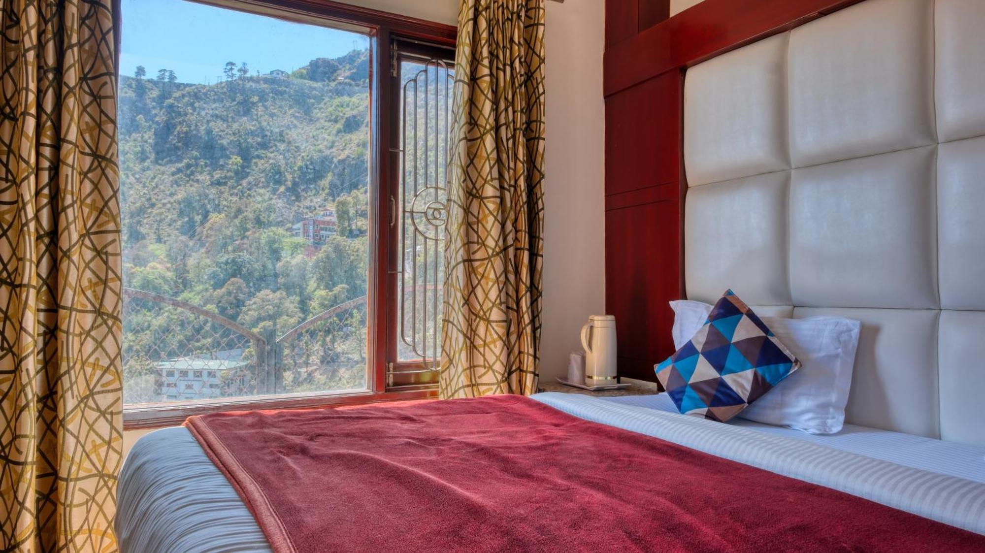 Basera Hotel ムスーリー エクステリア 写真