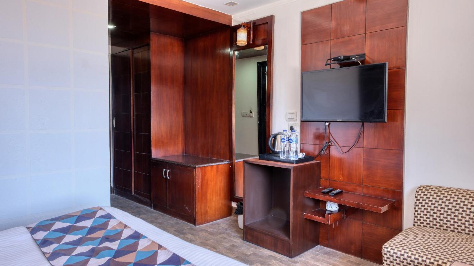 Basera Hotel ムスーリー エクステリア 写真