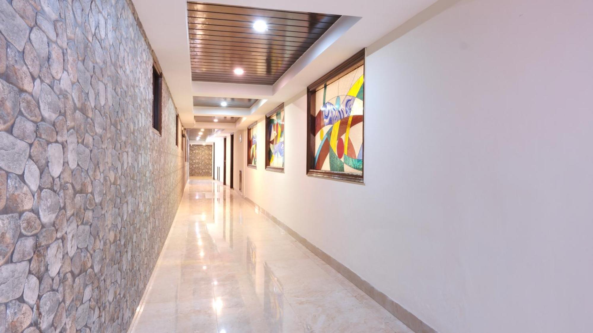 Basera Hotel ムスーリー エクステリア 写真
