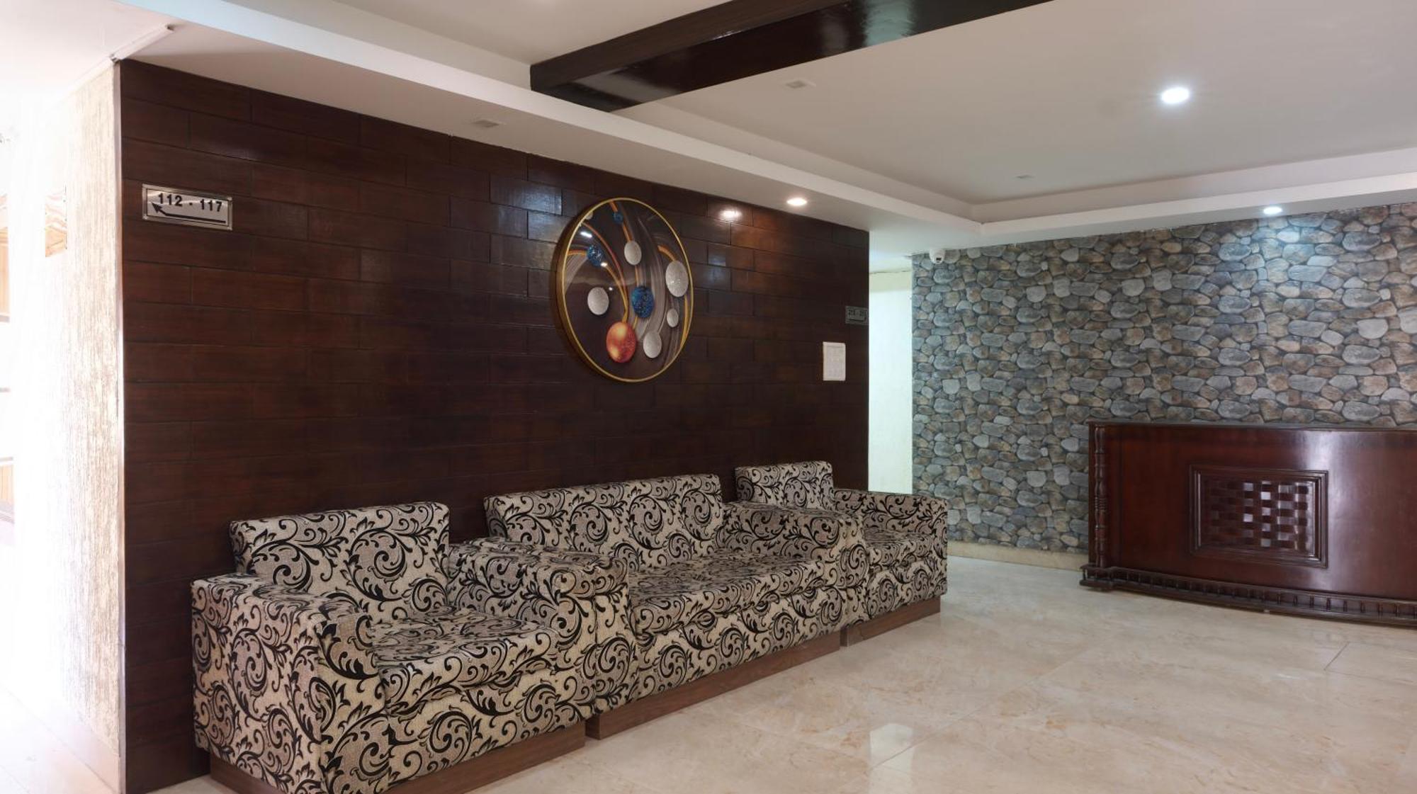 Basera Hotel ムスーリー エクステリア 写真