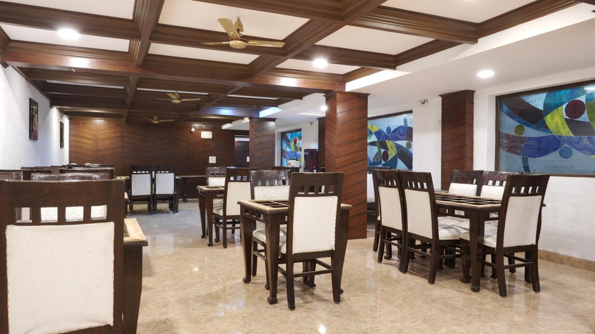 Basera Hotel ムスーリー エクステリア 写真
